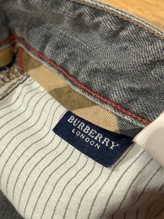 Pantalón Burberry Gris