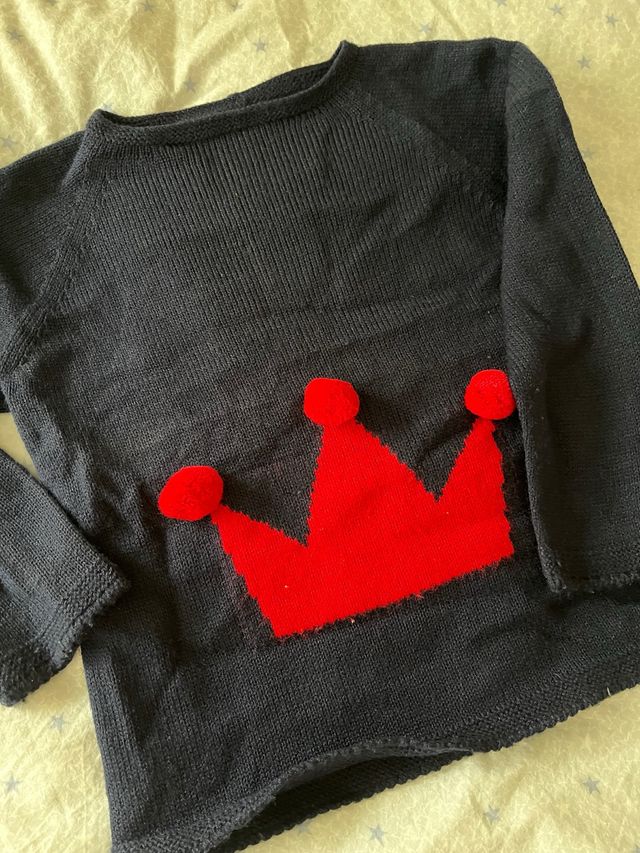 Jersey niño azul con corona roja