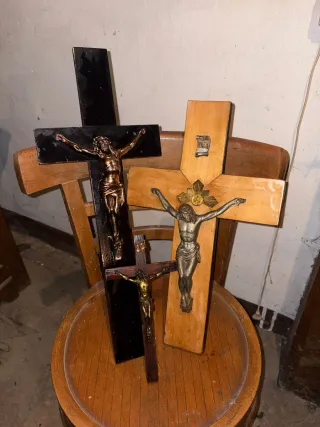 Pack 3 Crucifijos Cristianos