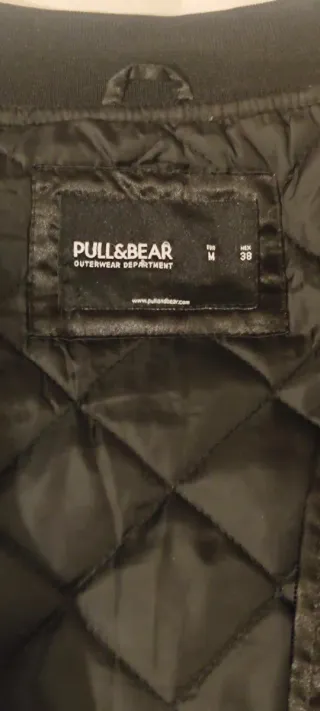 Cazadora Bomber Pull and Bear.