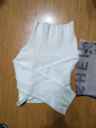 Jersey Shein cuello alto blanco