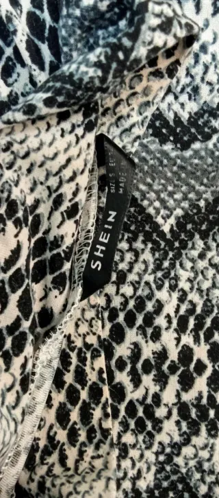 Camiseta manga larga estampado serpiente Talla S