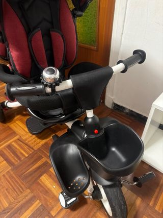 Triciclo Gemelar Rojo con negro como nuevo perfect