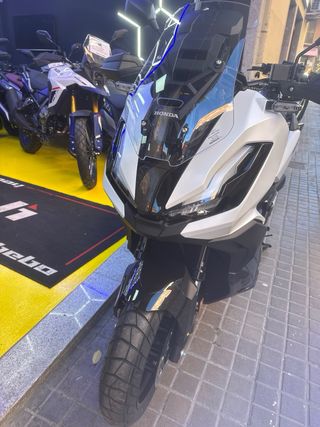 Honda X-ADV 350 Promoción DICIEMBRE