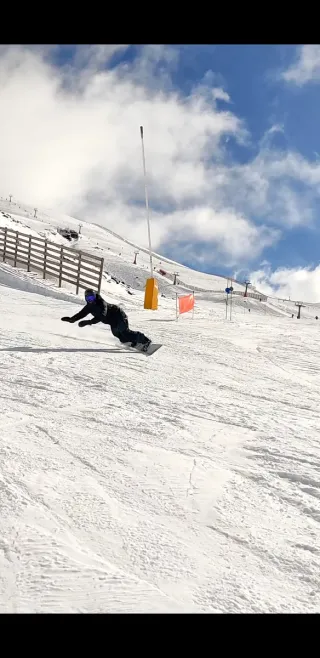 Clases de snowboard y esquí en Sierra Nevada