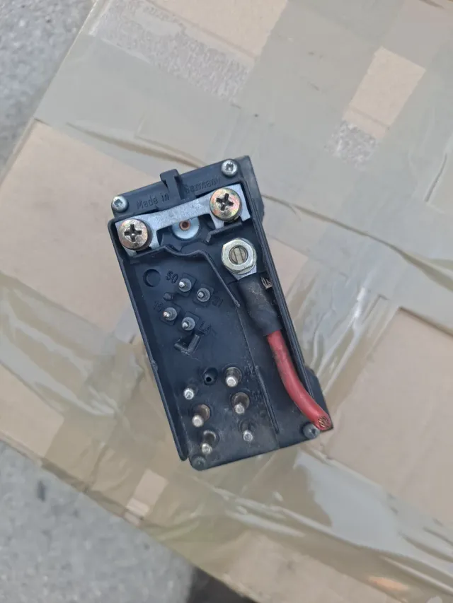 Relé Calentadores Mercedes 005 545 45 32