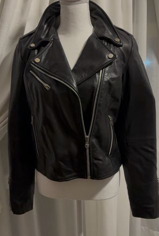 Cazadora negrabiker d suavísima Piel Ovino sin uso
