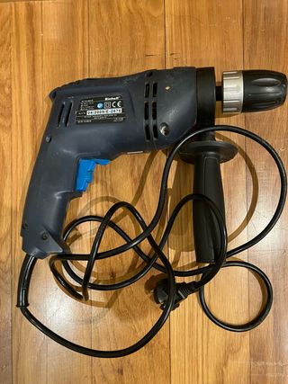 Taladro percutor Einhell con cable