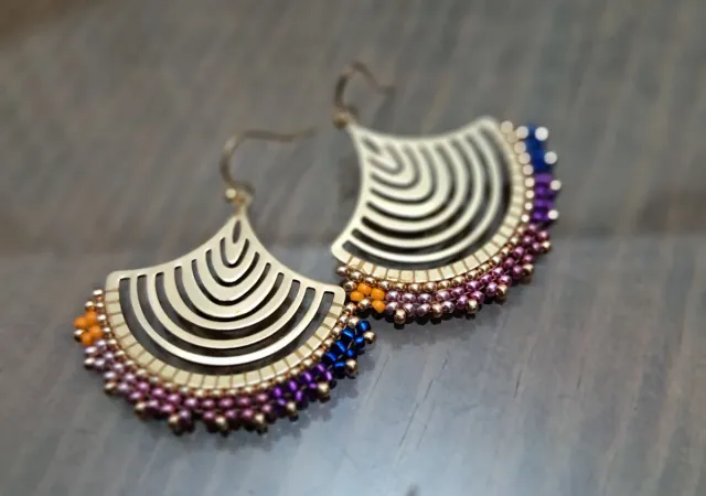 Pendientes hechos a mano con cuentas miyuki