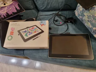 Wacom One Creative Pen Display