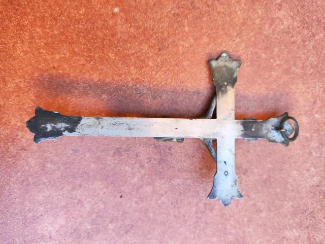 Crocifisso antico in metallo 12x7 cm