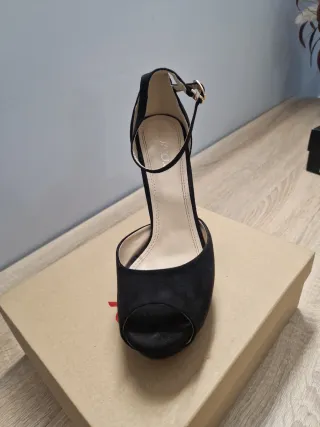 Zapatos de tacón ante negro T. 40 usados una vez