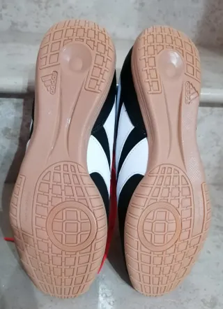 Scarpe calcetto indoor Adidas nere rosse tg 43.5