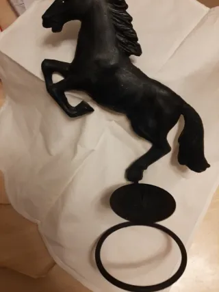 Portacandele cavallo rampante in metallo