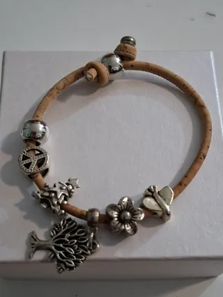 Pulsera estilo Pandora corcho y acero de Lisboa