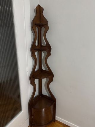 Mueble esquinero de madera