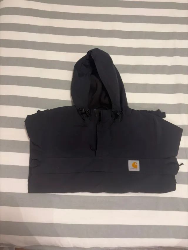 Abrigo Carhartt chico negro