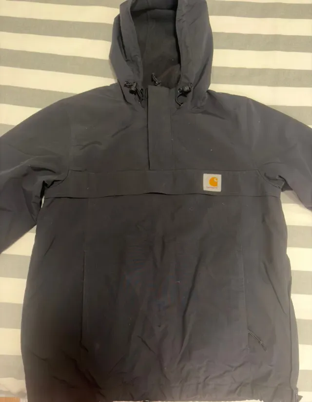 Abrigo Carhartt chico negro
