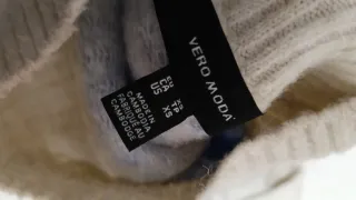 Jersey de punto con cuello alto y estampado