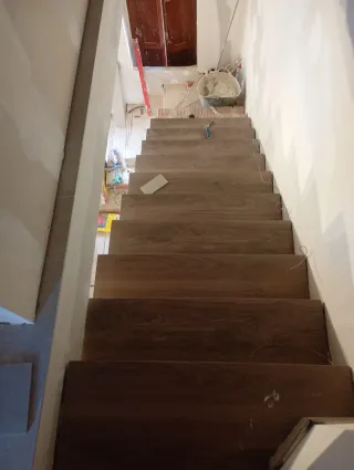 Alicatado de escaleras