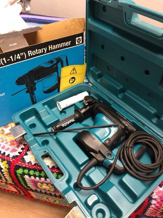 Makita HR3210C Martillo Rotativo 32mm Nuevo