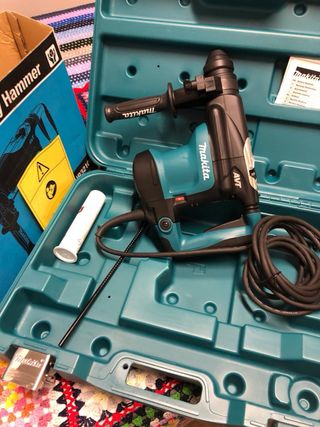 Makita HR3210C Martillo Rotativo 32mm Nuevo
