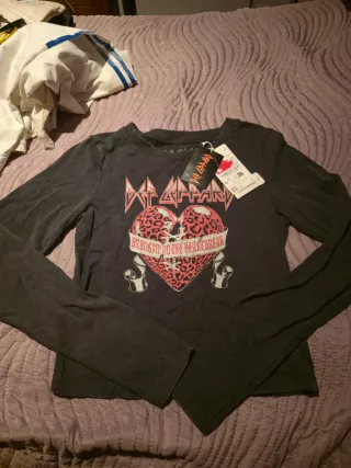 Camiseta Def Leppard Corazón Animal Print