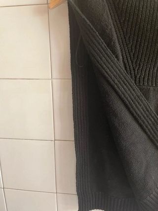 Chaleco H&M cuello alto cremallera negro