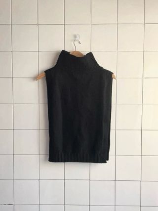 Chaleco H&M cuello alto cremallera negro