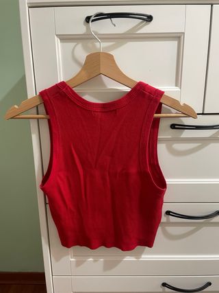 Camiseta tirantes Pull&Bear roja