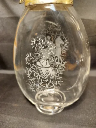 Coppia Antiche Bottiglie Cristallo Incise