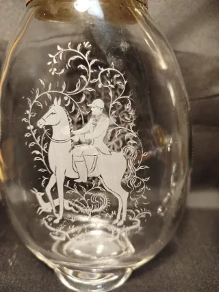 Coppia Antiche Bottiglie Cristallo Incise