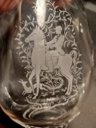 Coppia Antiche Bottiglie Cristallo Incise