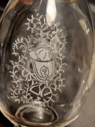 Coppia Antiche Bottiglie Cristallo Incise