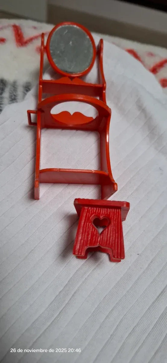 Móvel para casa de bonecas: Tocador e banqueta vermelho