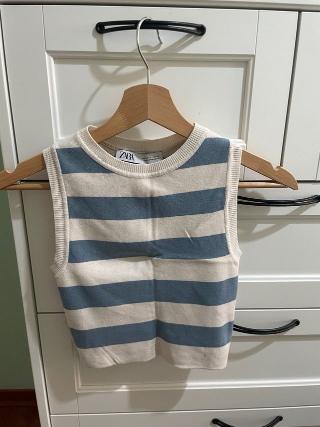 Top Zara Negro sin Mangas