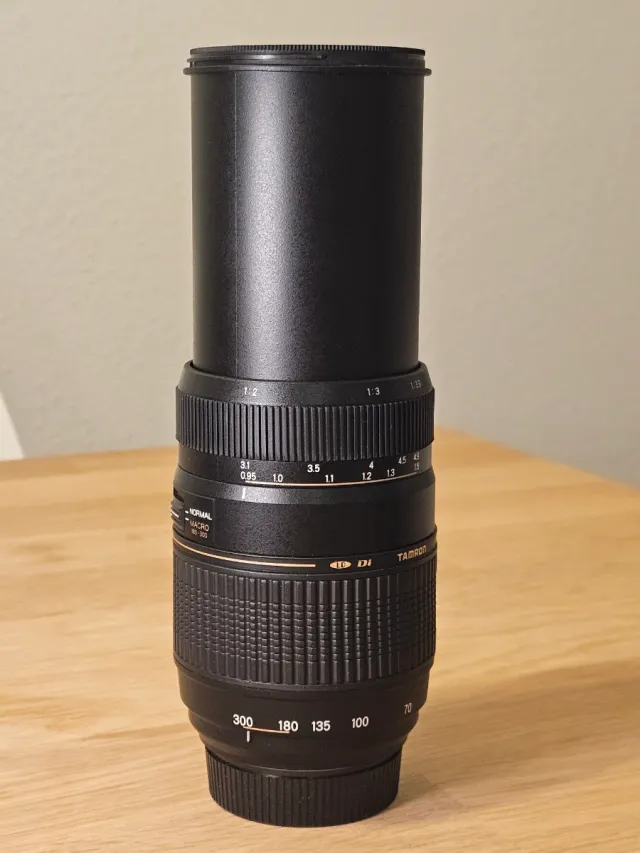 Tamron 70-300mm 4-5.6 Nikon Tele Macro URGE VENTA
