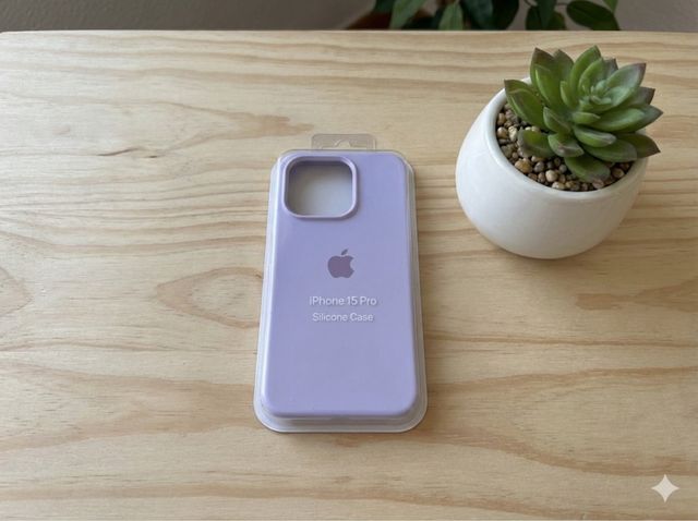 Cover iPhone 15 Pro Viola
