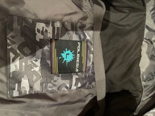 Cazadora Polinesia Nieve Gris y Roja