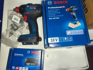 Llave de Impacto Bosch GDX 18V-200