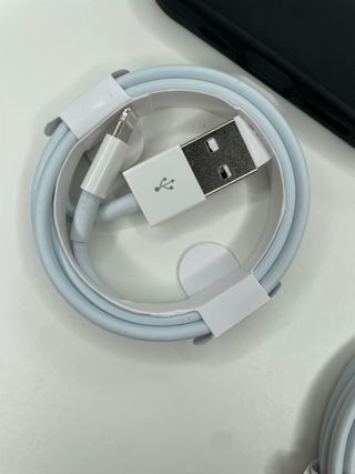 Funda iPhone 13+ Protector Pantalla + Cables