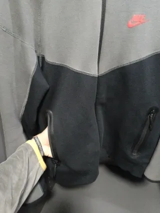 Conjunto Nike Tech Fleece Gris y Negro