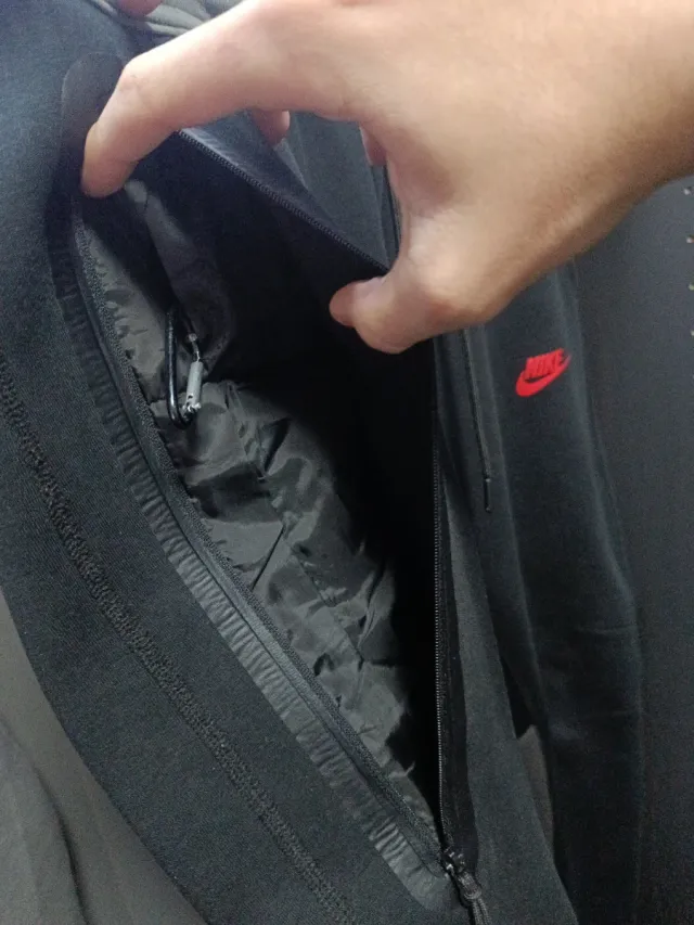 Conjunto Nike Tech Fleece Gris y Negro