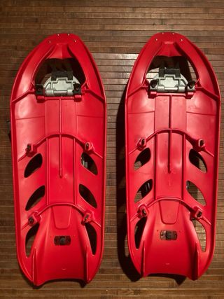 - Raquetas de nieve Kleber.