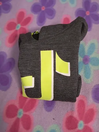 Sudadera gris niño Talla 5/6