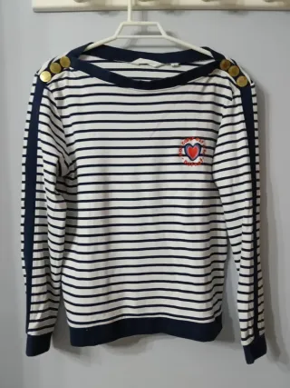 Camiseta Rayas Azul y Blanca Botones Dorados