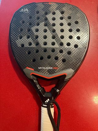 Pala de pádel Adidas - Buen estado metalbone HRD