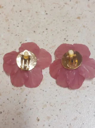 Pendientes clip flor rosa y dorado