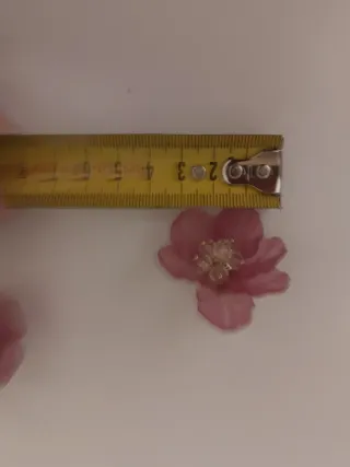 Pendientes clip flor rosa y dorado