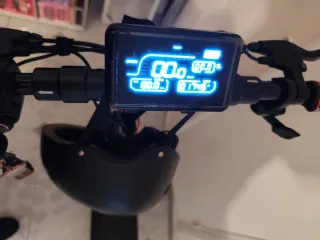 Patinete eléctrico adulto